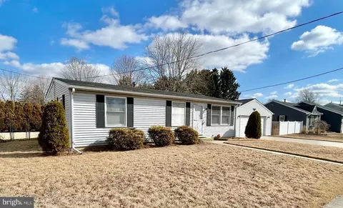 886 E Third St, Florence, NJ 08518 photo 41