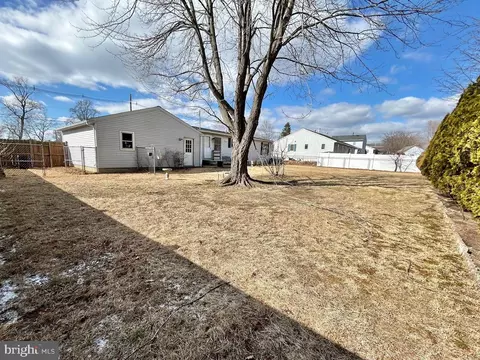 886 E Third St, Florence, NJ 08518 photo 46