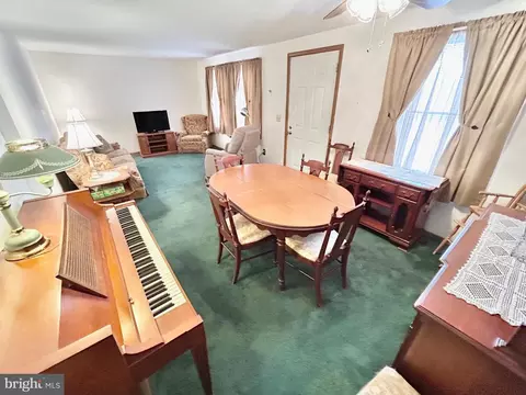 886 E Third St, Florence, NJ 08518 photo 2