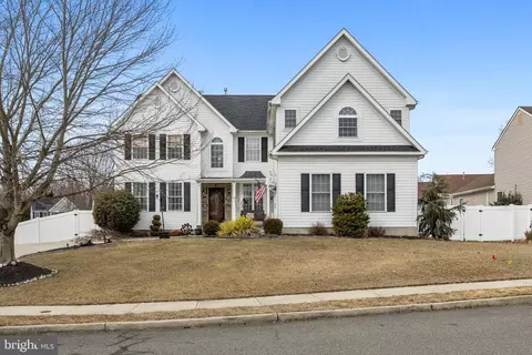 29 Tynemouth Dr, Lumberton, NJ 08048