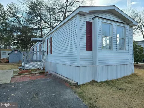 18 Tara Dr, Browns Mills, NJ 08015