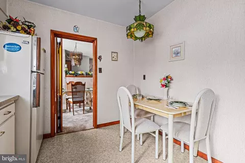 Dining - 409 Arch St, Delran, NJ 08075 photo 2 of 3