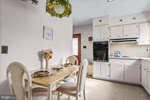 Kitchen - 409 Arch St, Delran, NJ 08075 photo 5 of 5