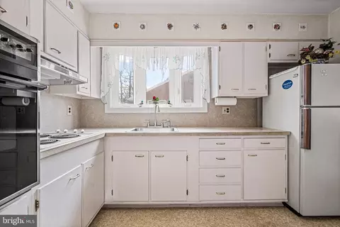 Kitchen - 409 Arch St, Delran, NJ 08075 photo 1 of 5