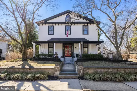 100 Main St, Riverton, NJ 08077