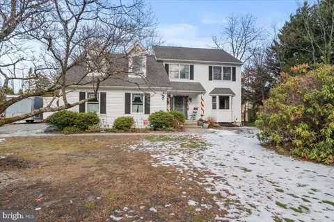 61 Hawkin Rd, Medford, NJ 08055