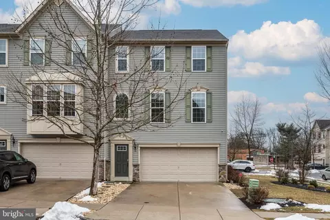 1 Bishop Ln, Mount Holly, NJ 08060