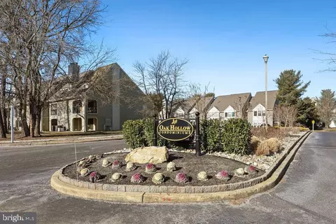 34 Bridgewater Dr, Marlton, NJ 08053