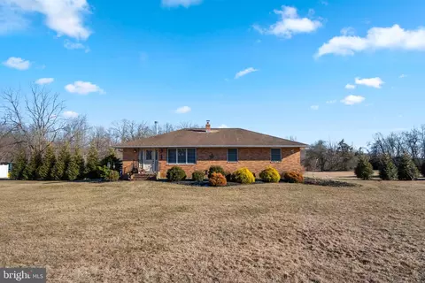 2086 Old York, Burlington, NJ 08016