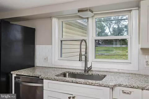 24582 E Main St, Columbus, NJ 08022 photo 17