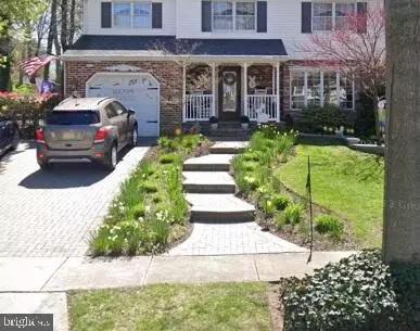 303 Cambridge Dr, Cinnaminson, NJ 08077