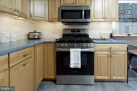 Kitchen - 2824 Colgate Ave, Delanco, NJ 08075 photo 3 of 3