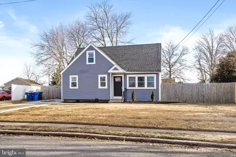 202 Front St, Mount Holly, NJ 08060