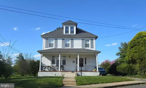 11 Front St, Mount Holly, NJ 08060
