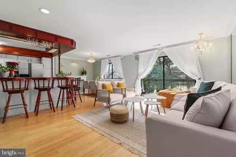 115 E Kings Hwy #252, Maple Shade, NJ 08052