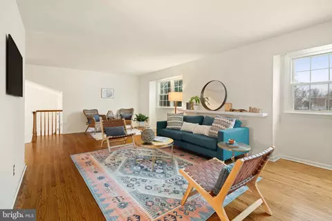 112 Roberts Pl, Mount Laurel, NJ 08054