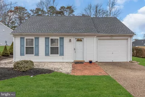 33 Sterling Pl, Southampton, NJ 08088