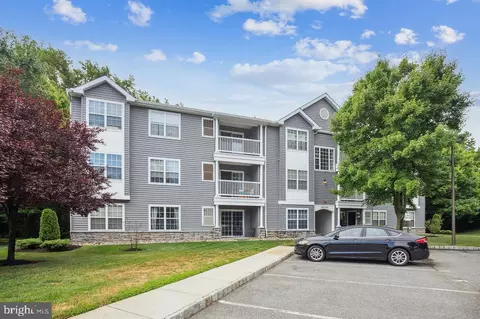 111 Natalie Dr, Delran, NJ 08075