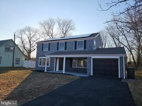 29 Birchwood Ln, Willingboro, NJ 08046