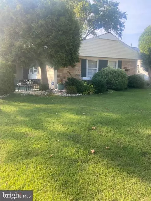 20 Exton Ln, Willingboro, NJ 08046