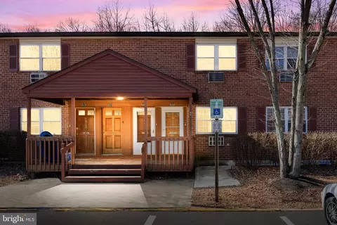 509 Garnet Dr, Burlington, NJ 08016