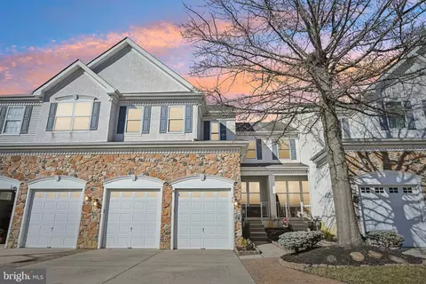 46 Weaver Dr, Marlton, NJ 08053