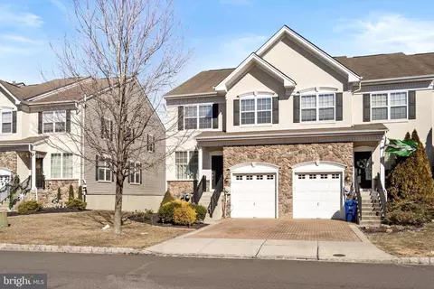 14 Kingswood Ct, Westampton, NJ 08060