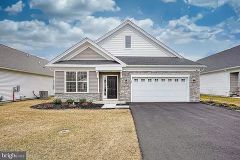 43 Coliseum Dr, Eastampton, NJ 08060