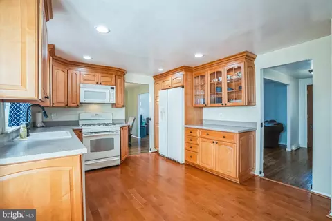 10 Sequoia Dr, Cinnaminson, NJ 08077 photo 8