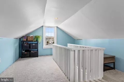 Entry Way - 47 N Maple Ave, Maple Shade, NJ 08052 photo 3 of 3