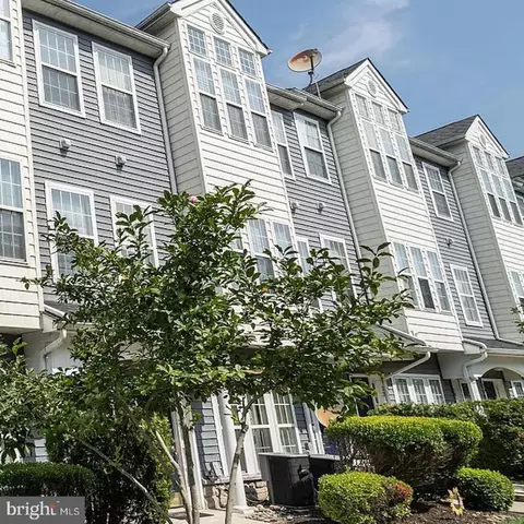6 Swan Ct, Delanco, NJ 08075
