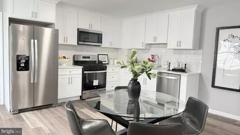 343 Elm Ave, Burlington, NJ 08016