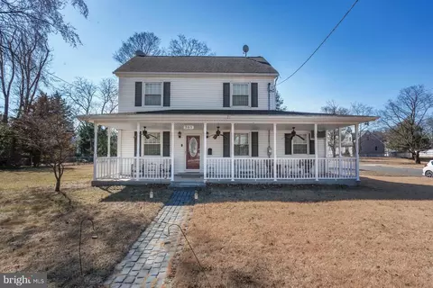 285 Delaware Ave, Roebling, NJ 08554