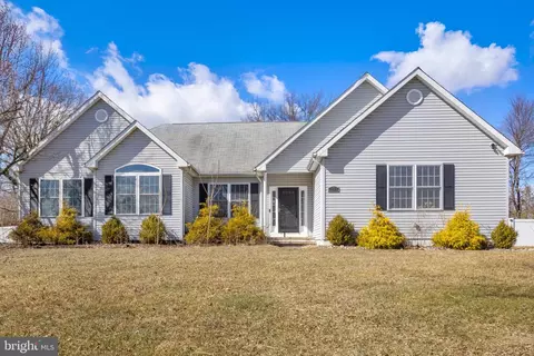 15 Germantown Rd, Bordentown, NJ 08505