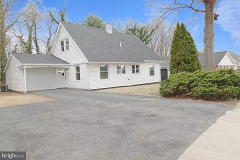 36 Buttonbush Ln, Willingboro, NJ 08046