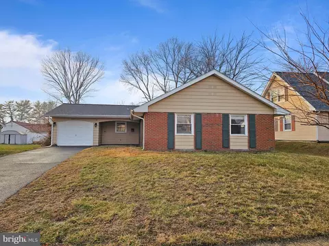 45 Hadley Ln, Willingboro, NJ 08046