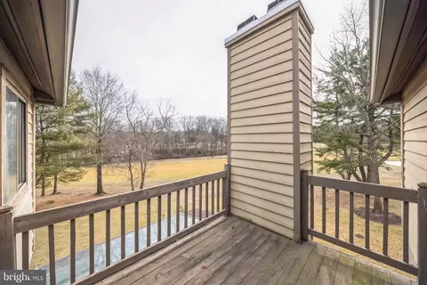 810 Augusta Cir, Mount Laurel, NJ 08054 photo 4