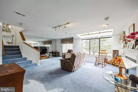 810 Augusta Cir, Mount Laurel, NJ 08054 photo 6
