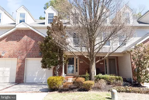 403 Williamsburg Ct, Marlton, NJ 08053
