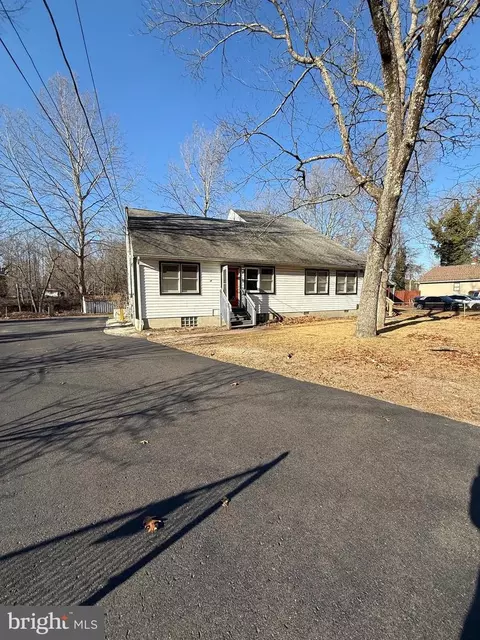 18 Rancocas Ln, Browns Mills, NJ 08015