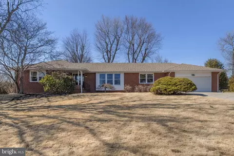 7 Maple Rd, Eastampton, NJ 08060