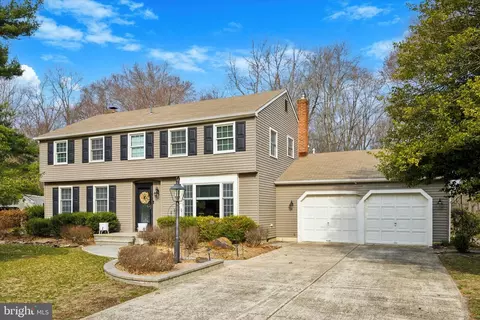 22 School House Dr, Medford, NJ 08055