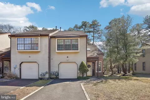 29 Augusta Ct, Marlton, NJ 08053
