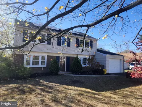 57 Henderson Ln, Willingboro, NJ 08046