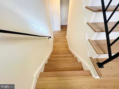 Entry Way - 207 Harvard Ave, Pemberton, NJ 08068 photo 6 of 6