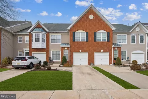 4 Congress Cir, Medford, NJ 08055
