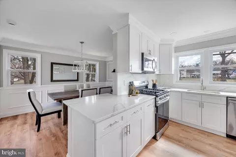 Kitchen - 8 Montclair Dr, Delran, NJ 08075 photo 1 of 2