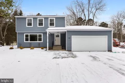 129 Walnut Ave, Marlton, NJ 08053