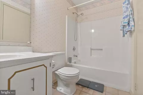Bath - 34 E Oleander Dr, Mount Laurel, NJ 08054 photo 3 of 3