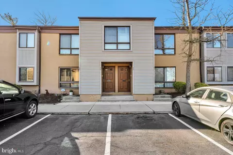 42 Ashley Ct, Marlton, NJ 08053